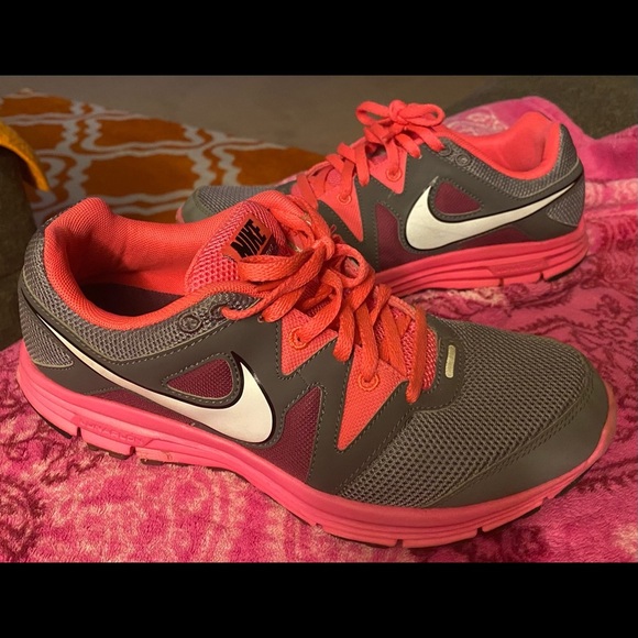 Nike Shoes - Nike Lunarfly 3